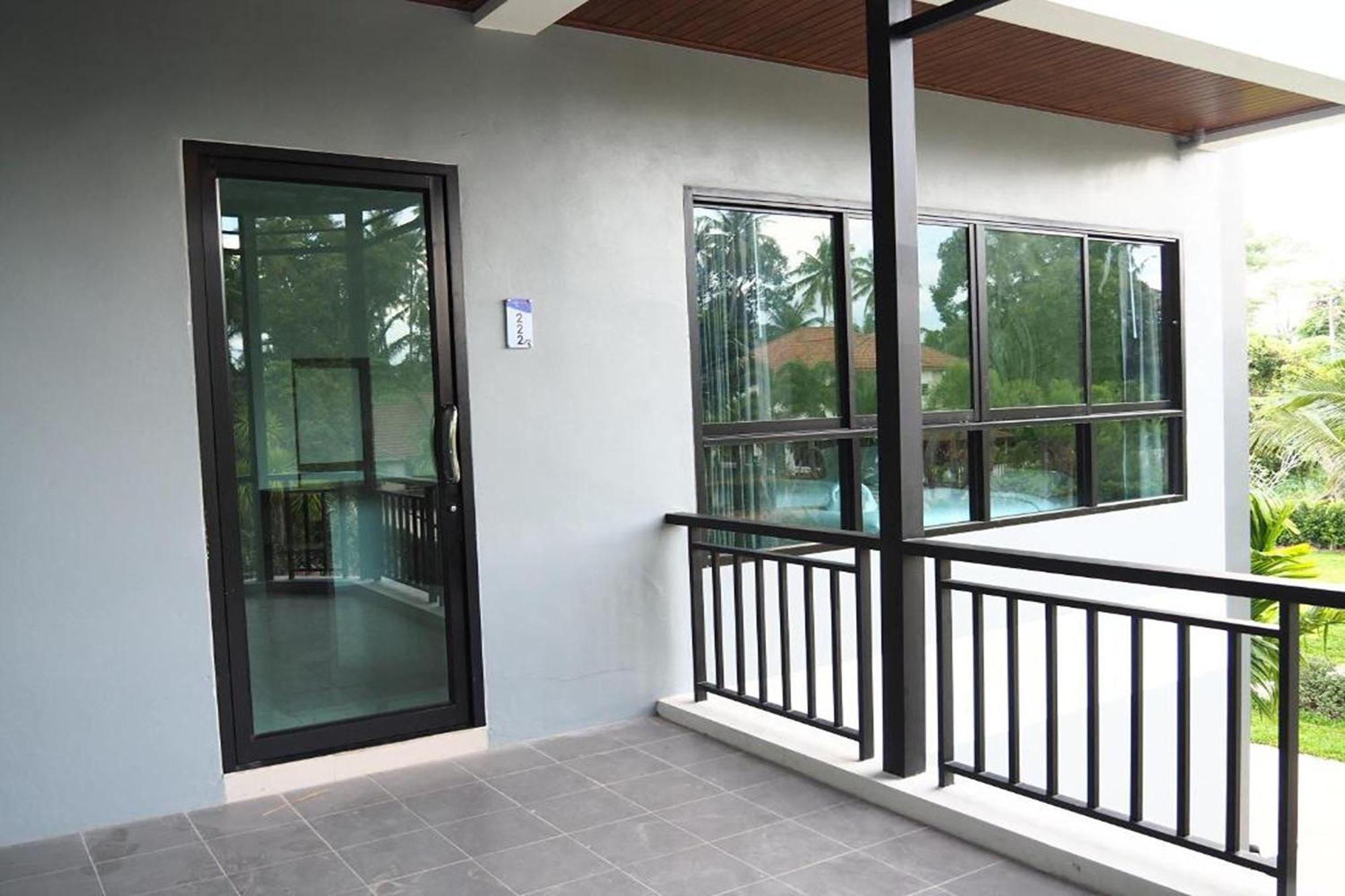 Friendly Hotel Krabi town Buitenkant foto