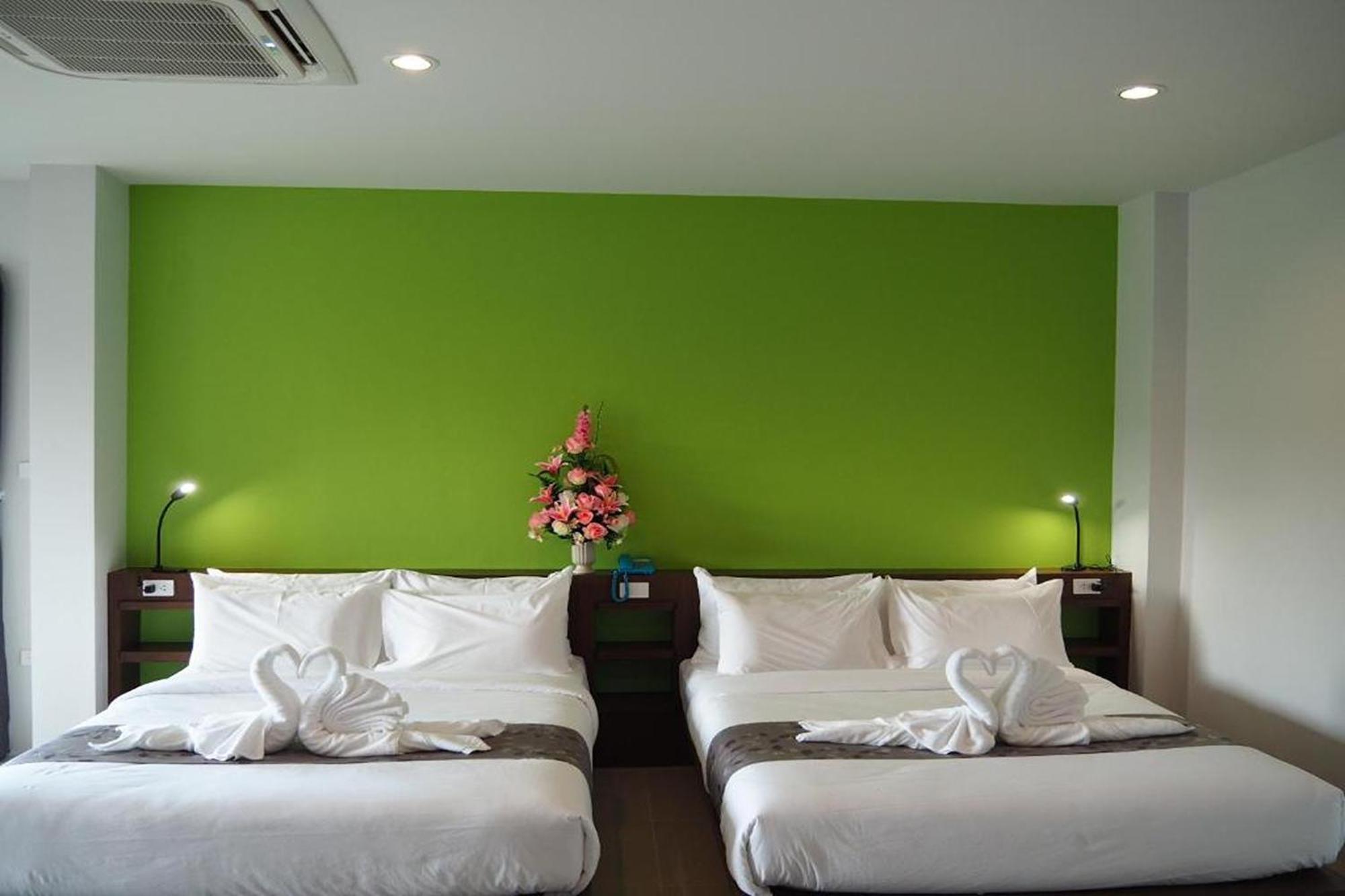 Friendly Hotel Krabi town Buitenkant foto